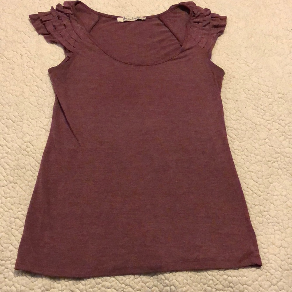 Deep rose 🌹 colored top
